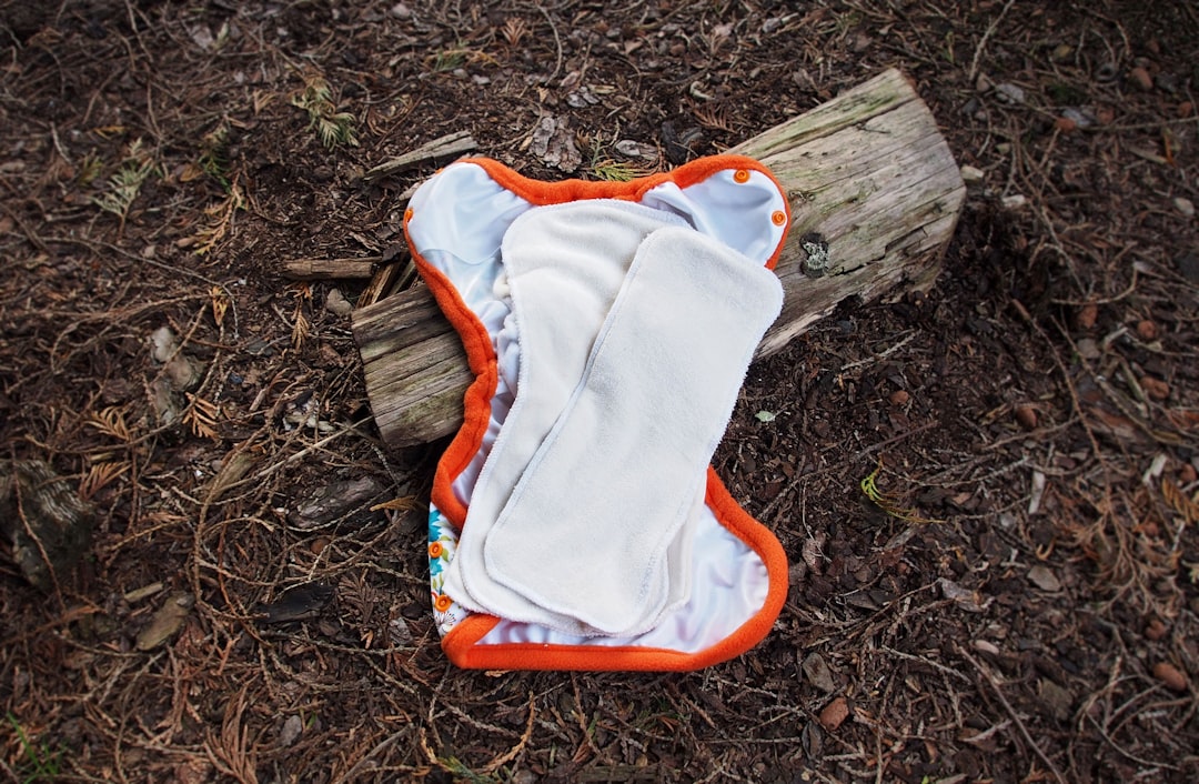 why-choose-us Cloth diaper with Snap in one system.