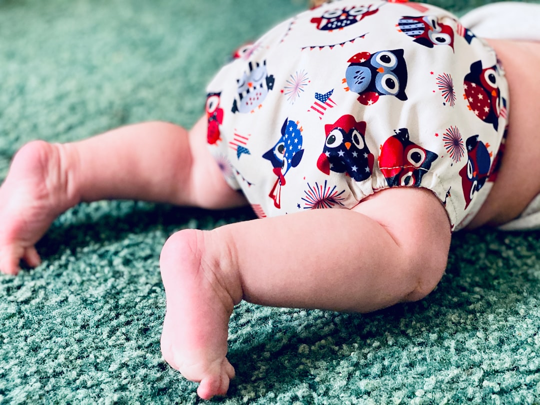 portfolio-03 Cloth diaper on a crawling baby.